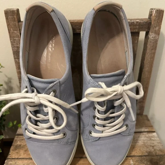 ECCO Women's Size 8 Women's Soft 7 Sneaker, Dusty Blue Nubuck - Picture 3 of 6